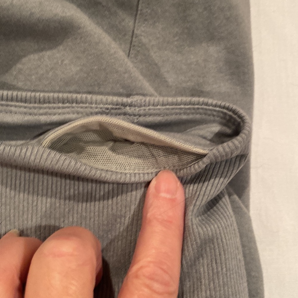 Workout Capris - Picture 3 of 9